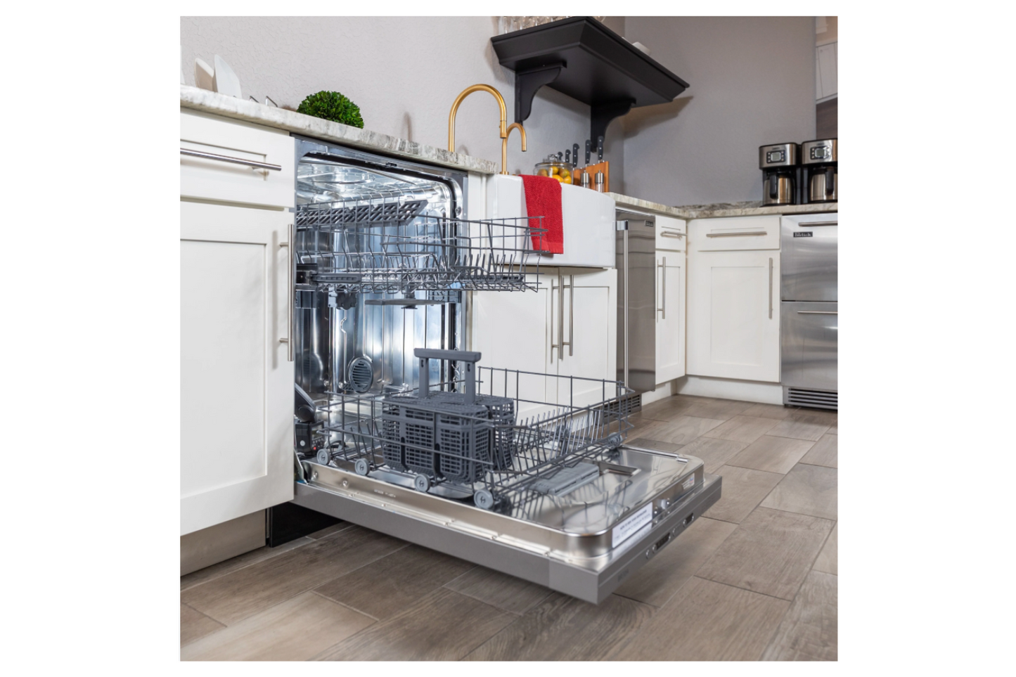 BREDA 24 in. Panel Ready ADA Compliant Custom Dishwasher (LUDWA30150)